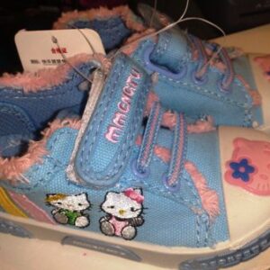 Hello Kitty tennised 26 helesinine